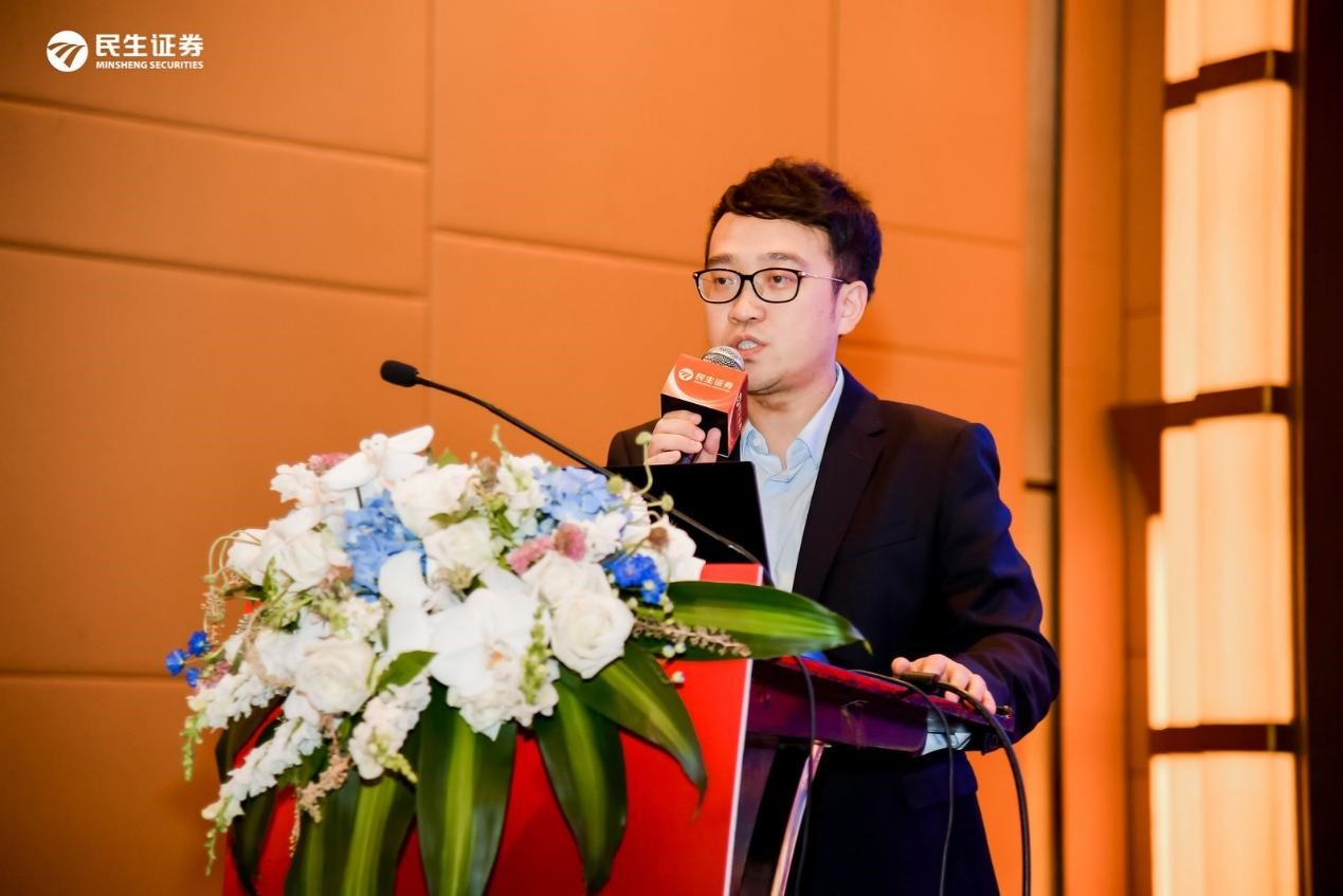 民生证券商社行业首席分析师 刘文正
