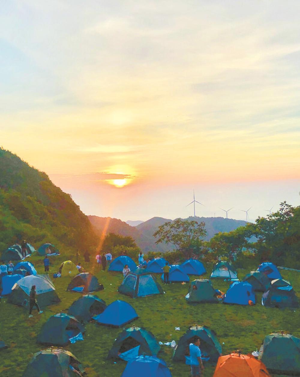 去成都周边露营,和雪山"打个招呼"
