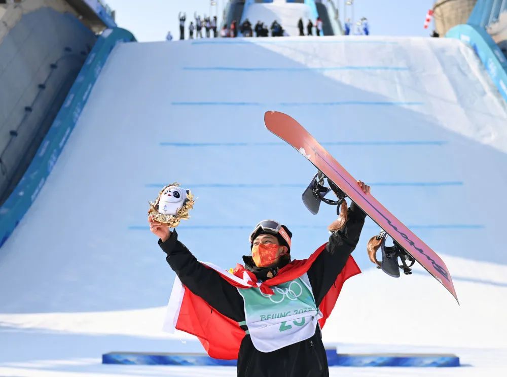 ▲北京冬奥会，苏翊鸣夺得单板滑雪男子大跳台冠军