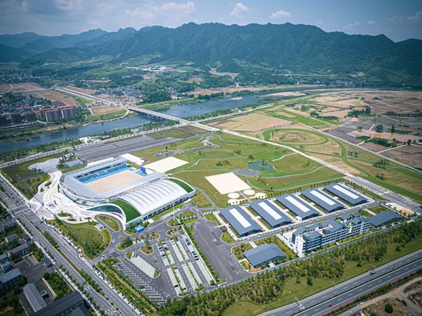 图说:亚运马术馆 新华社图