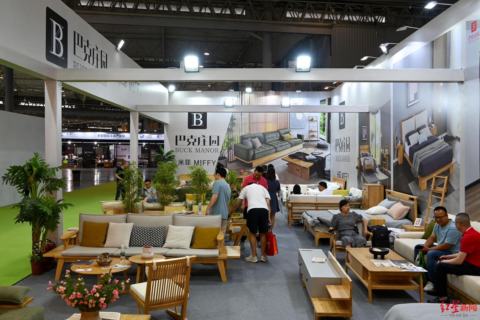 超过1亿元的家居工厂价直销让利活动,真正实现全民同享家具展会红利