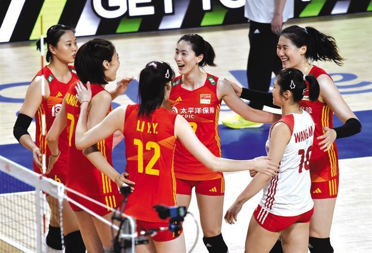 世界女排联赛香港站 中国女排击败加拿大延续连胜势头|世界女排_新浪
