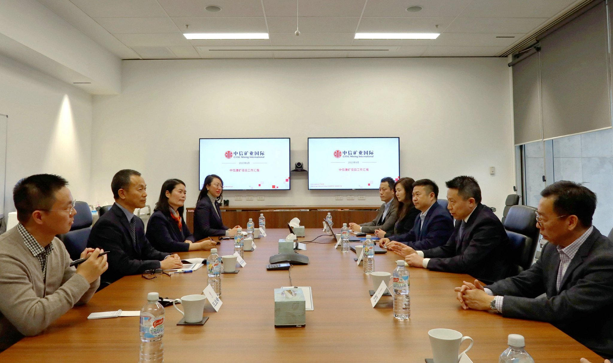 驻珀斯总领事龙定斌巡视走访中信泰富矿业管理有限公司|总领事_新浪
