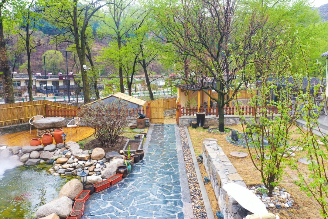 涞源县白石口村"巍园"民宿.肖淑静摄