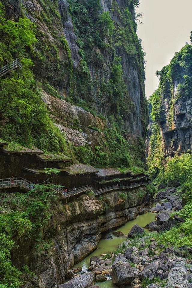 《恩施大峡谷——云龙地缝》组照七 陈正渝 摄