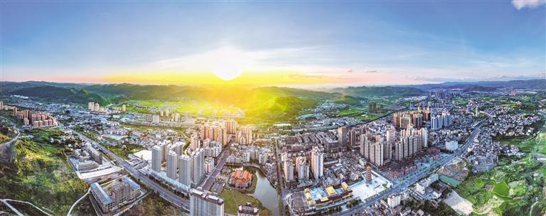 独山县城风光. 刘航 摄