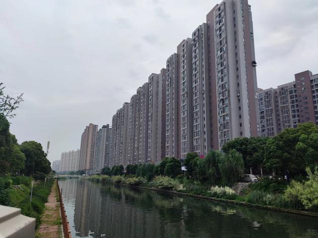 南湖新城家园小区，南湖村的还建房所在地。 新京报记者 赵敏 摄