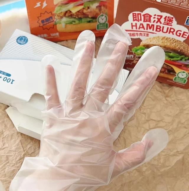 原来外卖送的一次性手套那么脏!你还敢用吗?|外卖_新浪财经_新浪网