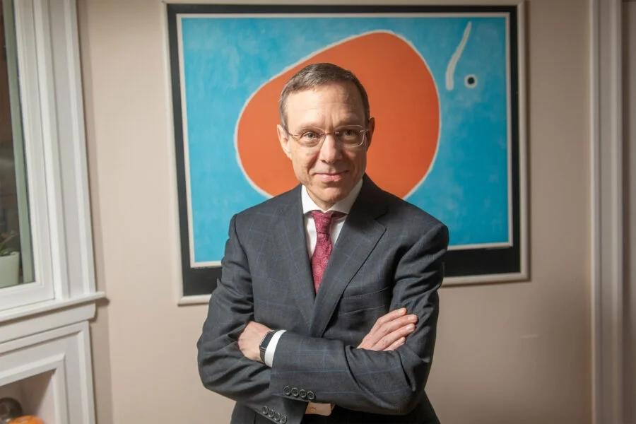 ↑哈佛大学天体物理学教授阿维·勒布