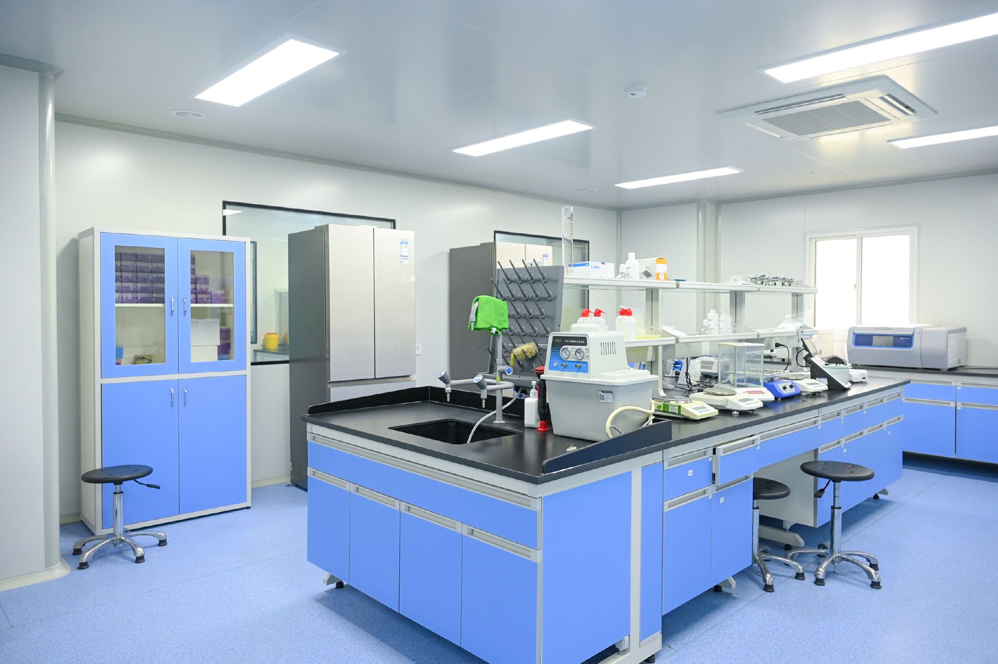 威海市海洋生物健康促进中心实验室.(图片由主办方提供)