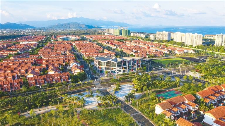 资料图:陵水黎安国际教育创新试验区海风小镇校区. 尔东晨 摄