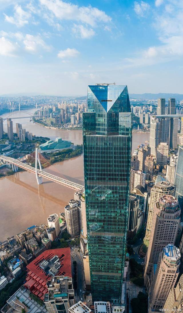 重庆金融大厦图片