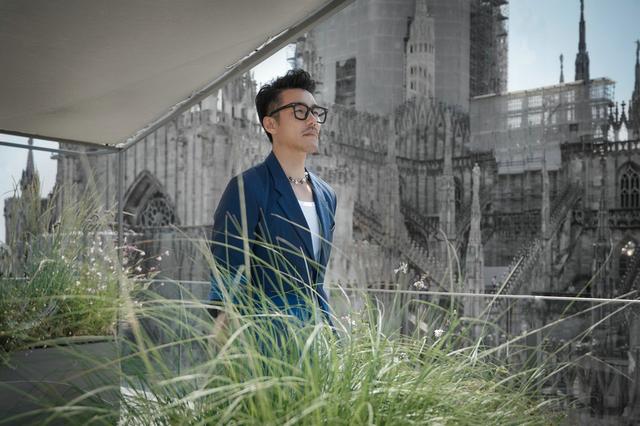 胡兵米兰直播分享时装周旅程心得|胡兵_新浪财经_新浪网