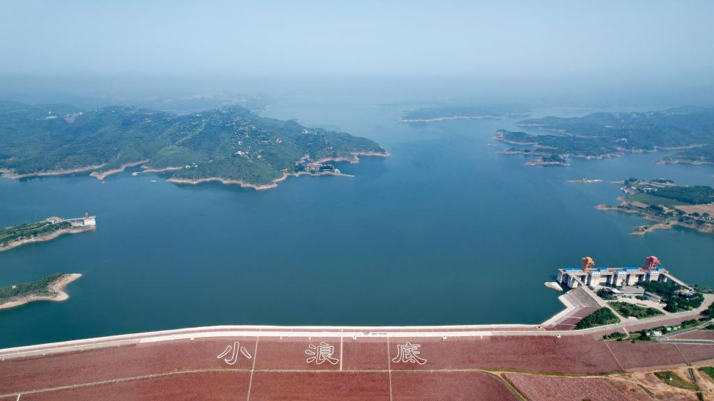 黄河小浪底水利枢纽.新华社记者刘诗平 摄