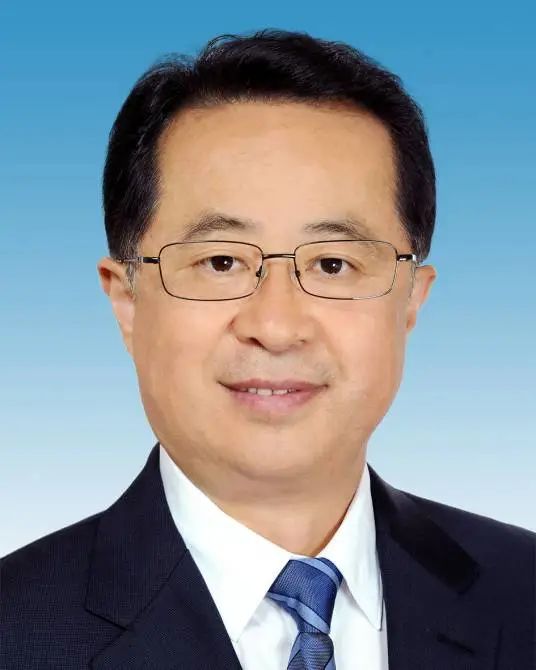 山东省委副书记陆治原兼任青岛市委书记;广东省委副书记孟凡利兼任