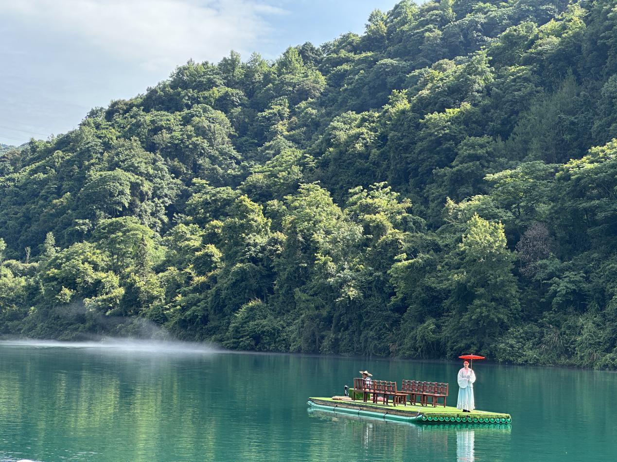 东江湖景区 林大鹏 摄莽山风景区 林大鹏 摄郴州文旅资源丰富多彩,是