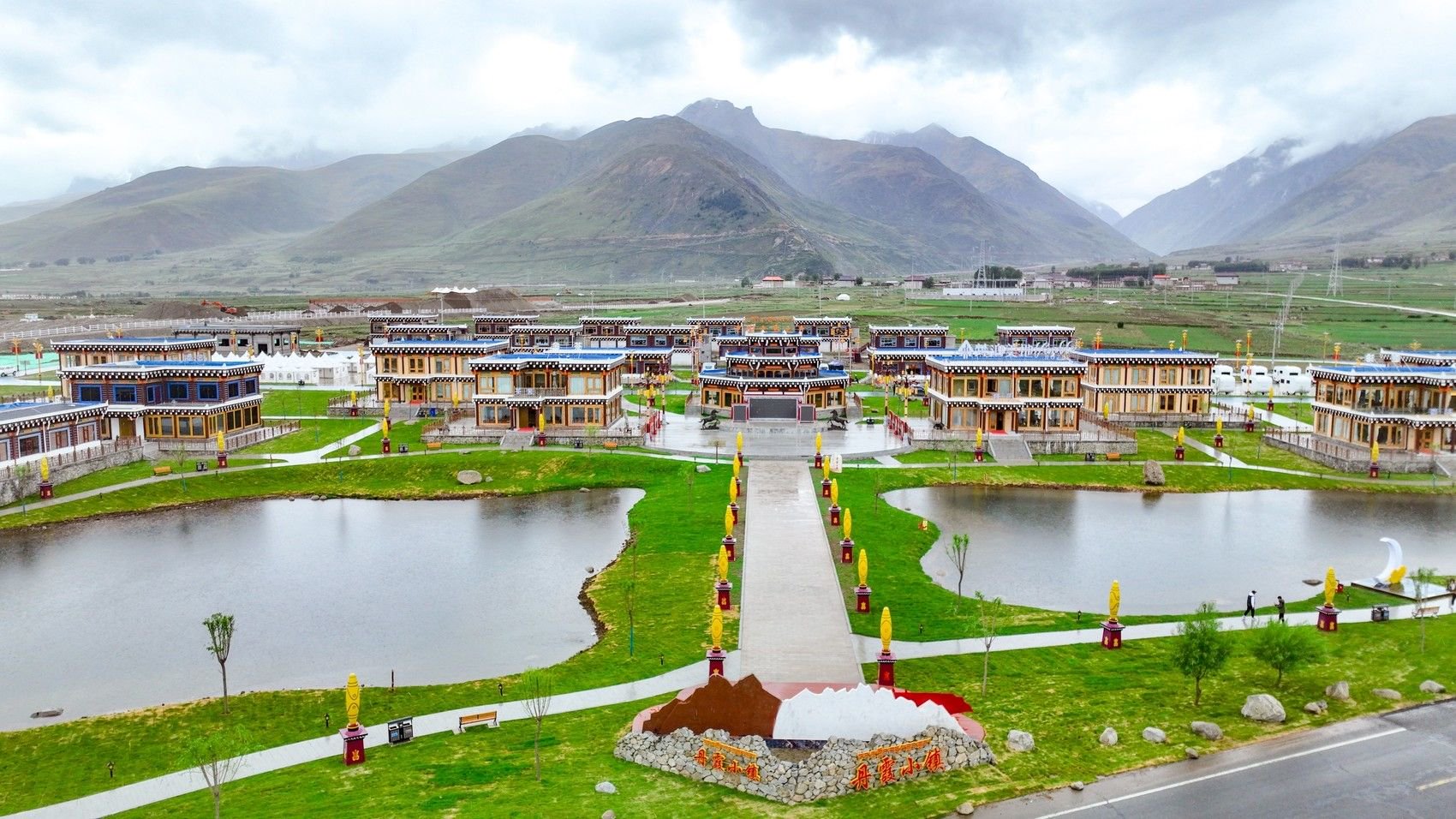 市州观察丨甘孜州北路沿线探索多产业融合发展 "新气象"沿着最美人文