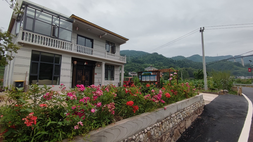 湖北省厅驻点帮扶建始县马坡村解决群众难题绘就美丽乡村新画卷