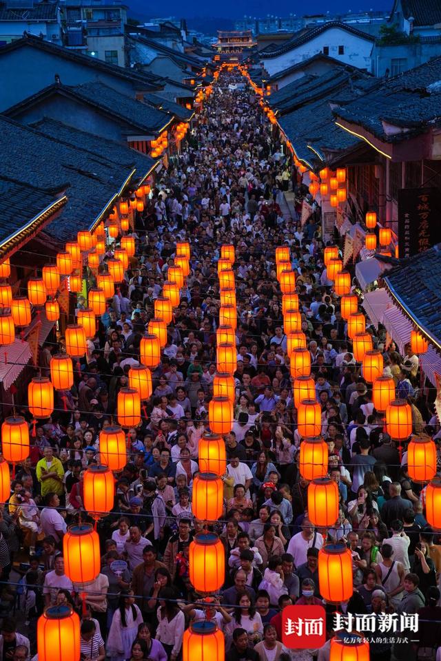 端午节,四川会理全城出动"游百病"|四川省_新浪财经_新浪网