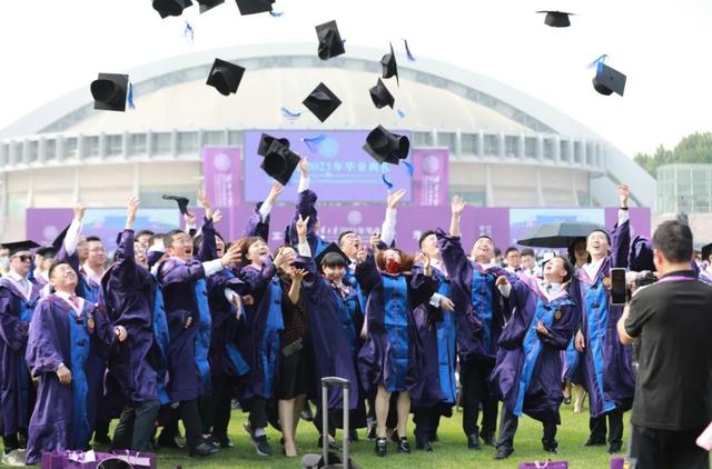清华大学2023年研究生毕业典礼现场.受访者供图