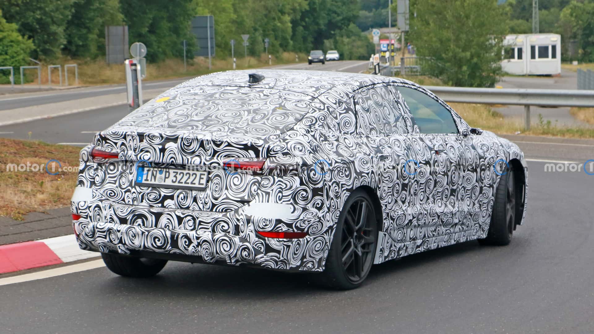 奥迪RS6 e-tron 路试谍照曝光