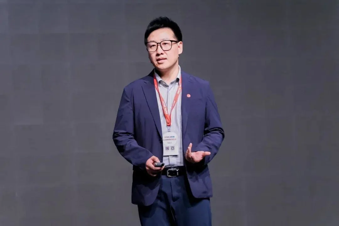 ▲超图软件集团副总裁王垒作《数字孪生筑强基底，空间智能提速企业数字化转型》报告