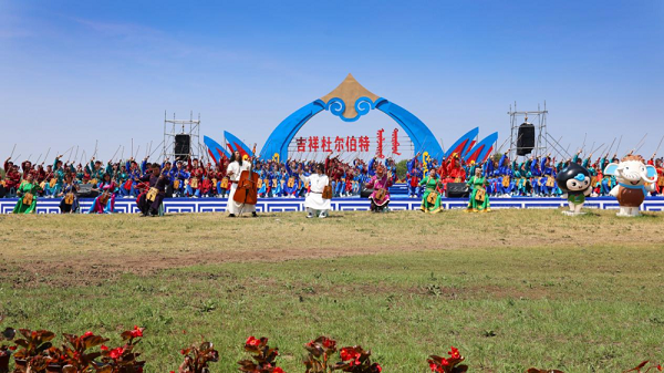 文艺演出精彩上演 激情燃烧第二十七届那达慕大会|醉美杜尔伯特_新浪
