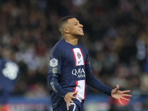 法国球星姆巴佩发声呼吁结束暴力:你们破坏的是自己的城市|法国_新浪