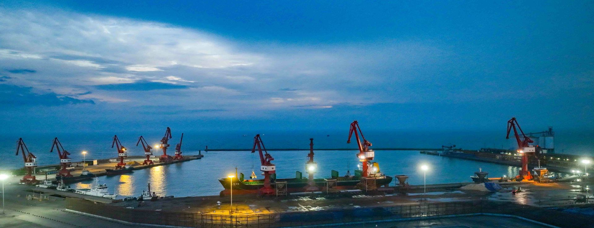 禁忌游戏的故事背景 禁忌游戏电影信息 哪些相关问题值得探讨