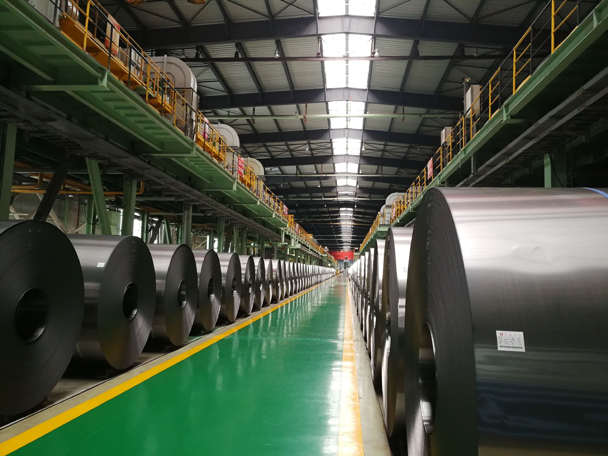 这是近期拍摄的沙钢冷轧硅钢车间.(周松华 摄)