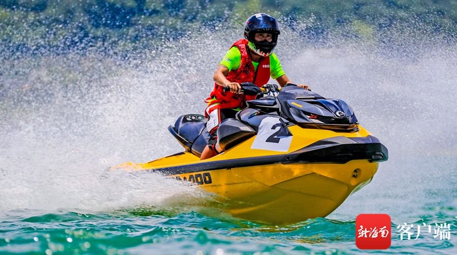 海上"速度与激情"!2023中国(海南)摩托艇公开赛陵水开赛|速度与激情_