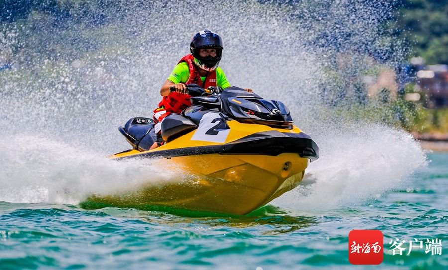 海上"速度与激情"!2023中国(海南)摩托艇公开赛陵水开赛|速度与激情_