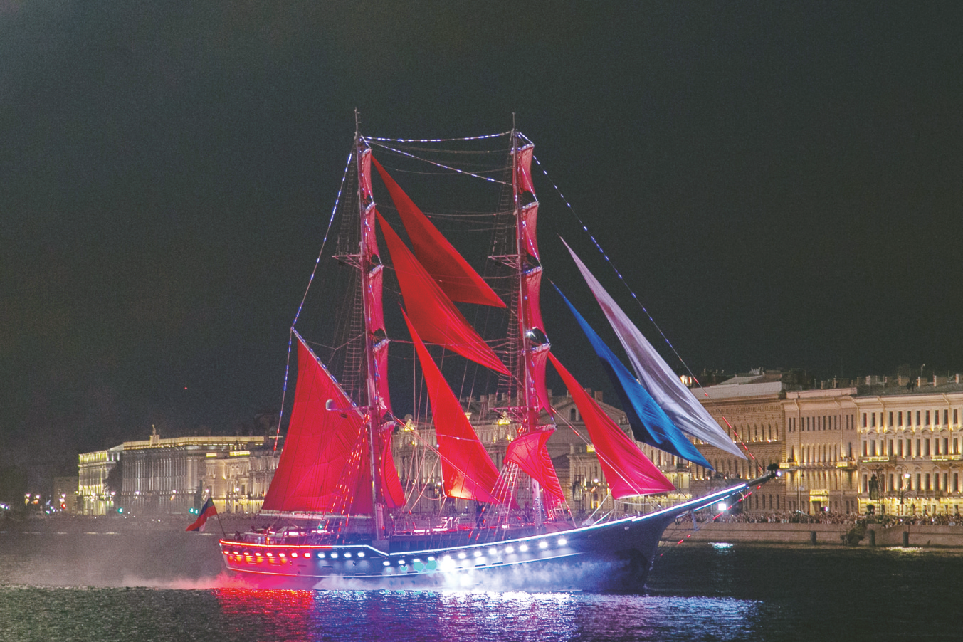 俄罗斯"红帆节" 庆祝中学生毕业|俄罗斯_新浪财经_新浪网