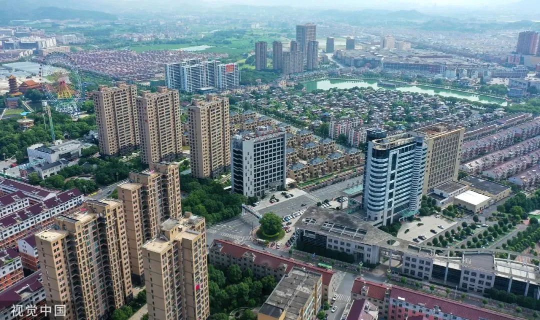 花园村更像城 / 图源:视觉中国