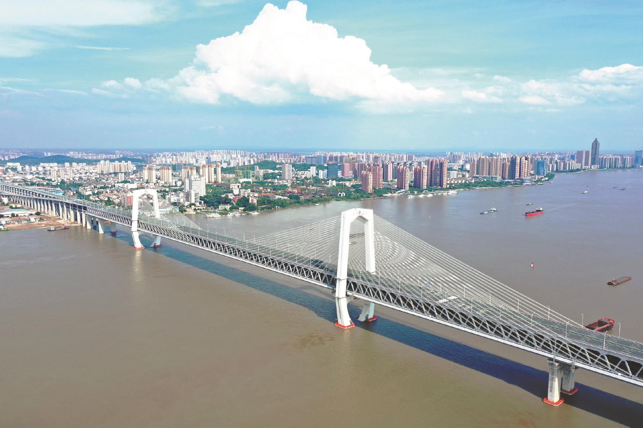 芜湖长江三桥.本报通讯员 杨大伟 摄