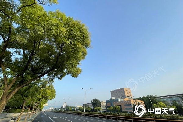 北京今晨天气晴朗.(图/中国天气网 王晓)