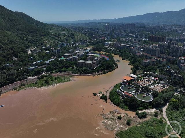 重庆北碚:嘉陵江今年最大洪峰顺利过境_新浪财经_新浪网