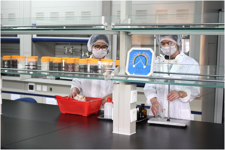 合口味食品生产基地实验室