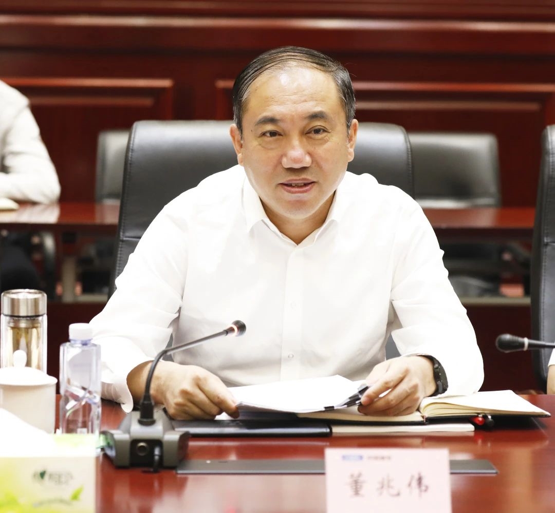 河北省人民政府副秘书长盖