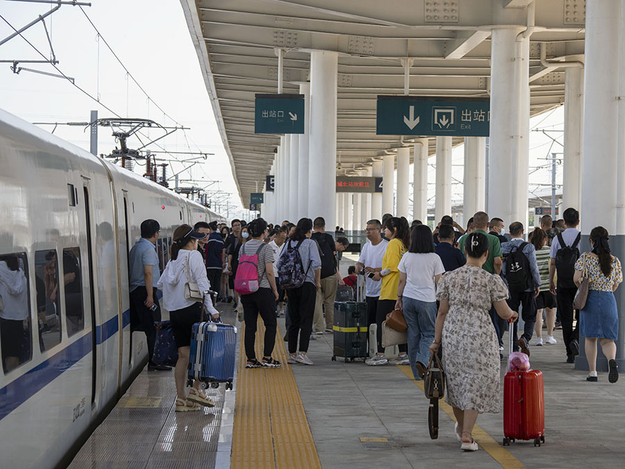 图为大西高铁运城北站场景