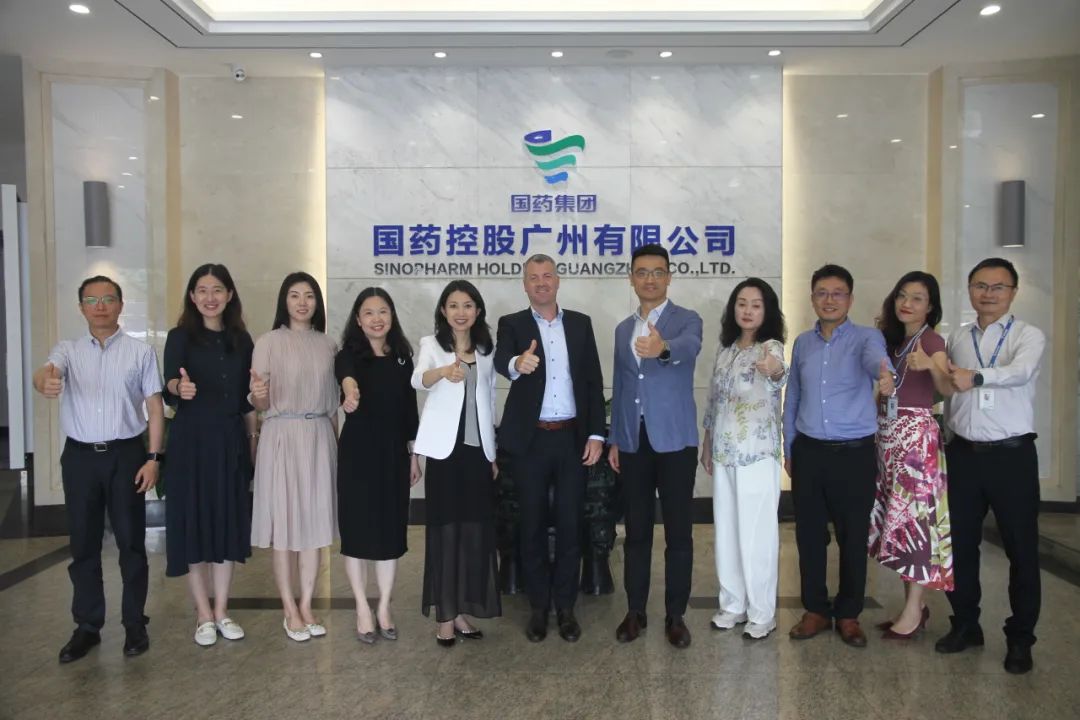7月4日,灵北中国总经理霍衍思(jens hoeyer)一行莅临国控广州开展合作