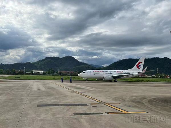 东航昆明—老挝琅勃拉邦航线首航成功|昆明市_新浪财经_新浪网