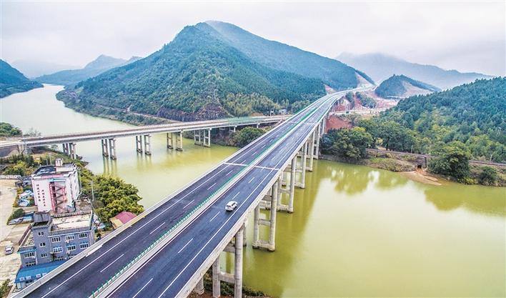 新疆北新路桥集团股份有限公司承建的福建省南平市顺昌县至邵武市高速