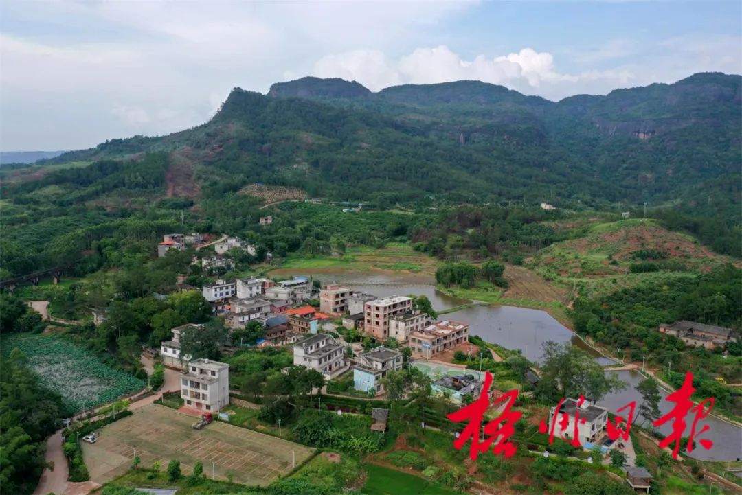 藤县太平镇柴咀村白运自然村 罗金霞 摄