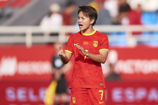 王霜 cfp供图好在中国女足13日和17日还将在黄金海岸和悉尼与巴西队和