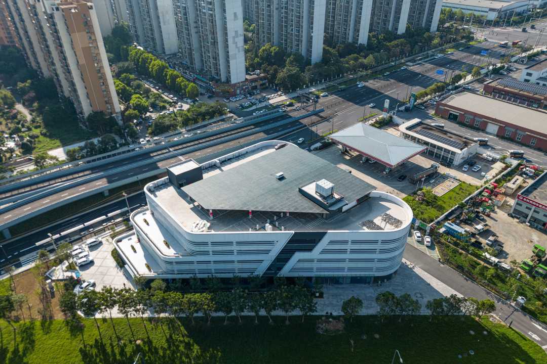 合肥:首座新能源汽车充电综合体试运营|充电桩_新浪财经_新浪网