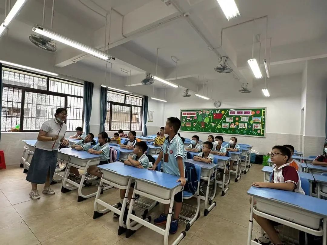 肇庆市第十五小学桥北校区.杨乐祺 摄