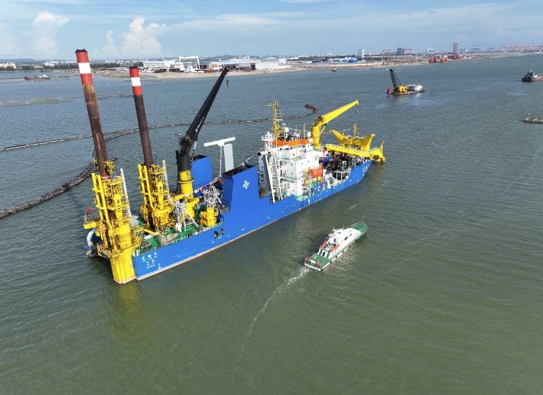 "天鲸号"轮面貌.钦州海事局提供