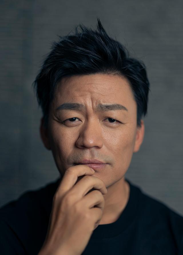 王宝强:"困"在《八角笼中》的六年丨人物