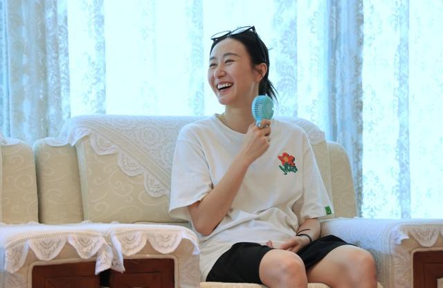 张娅姝在《咏春》中一人分饰两角